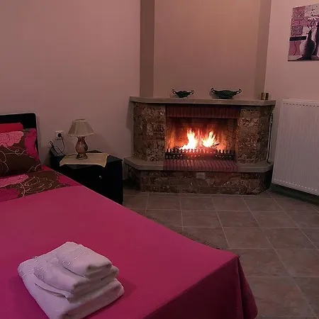 To Konaki Loutraki (Pella)